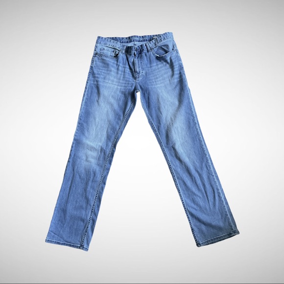 Calvin Klein Men’s Slim Straight Faded Jeans - Picture 7 of 7